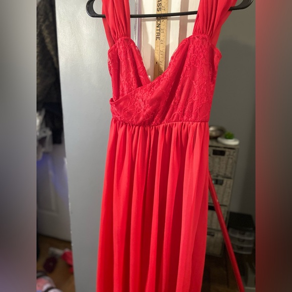 Maternity Princess Pregnancy Dress - Picture 2 of 3